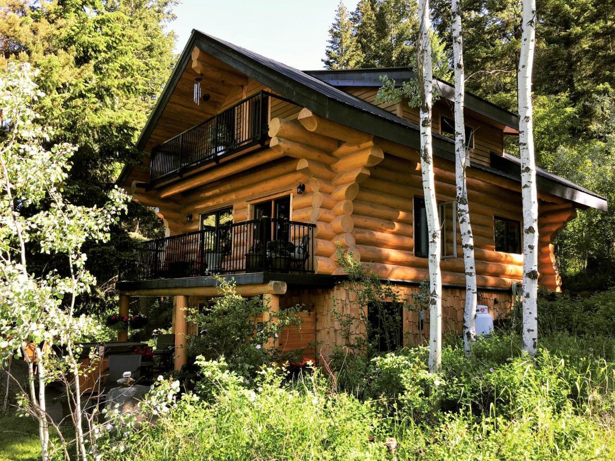 A Suite Retreat - Beyond Bed & Breakfast Sun Peaks Exterior foto